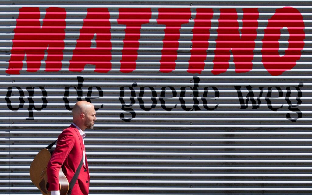 VECHTCLUB - Op de goede weg - matthijs begheyn