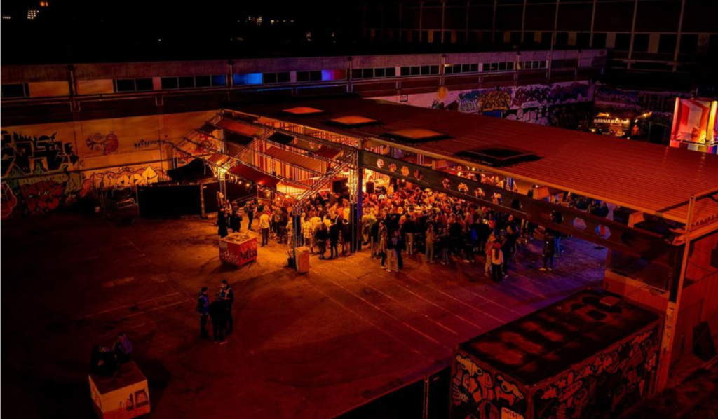 VECHTCLUB - 2b72a5d3-b7ab-840a-a0e6-75faaf311634