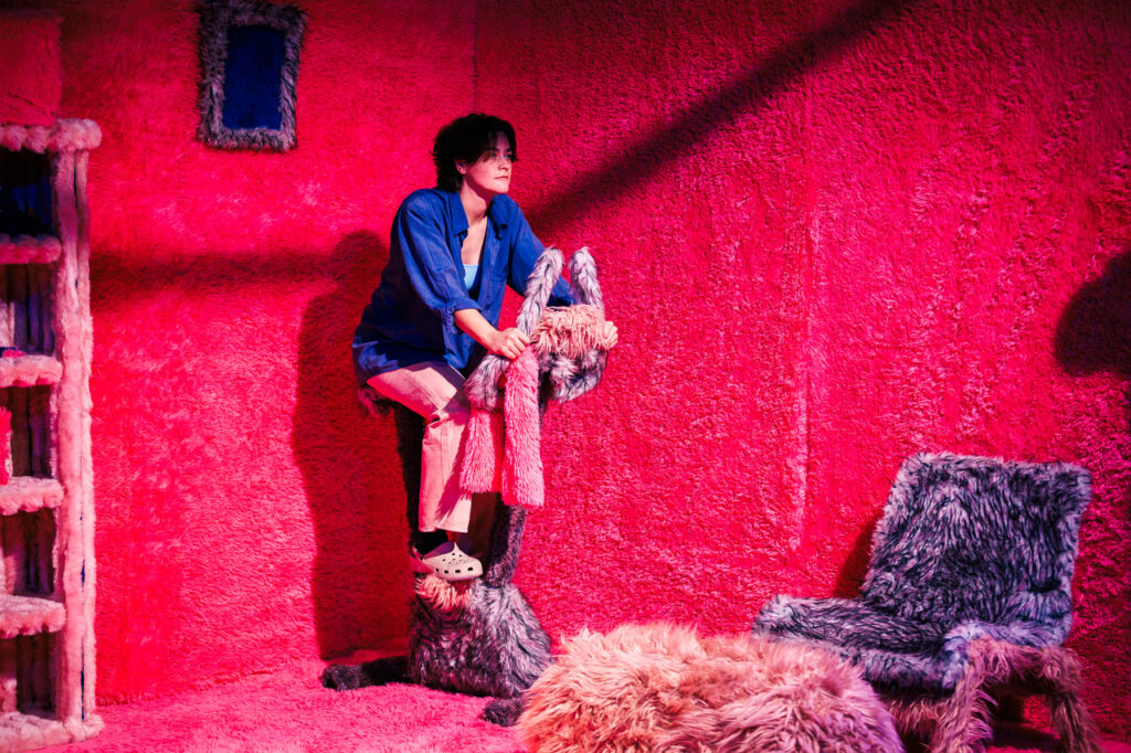 VECHTCLUB - Als je het beestje bij de naam noemt 2 © christein van hoffen - theaterschip