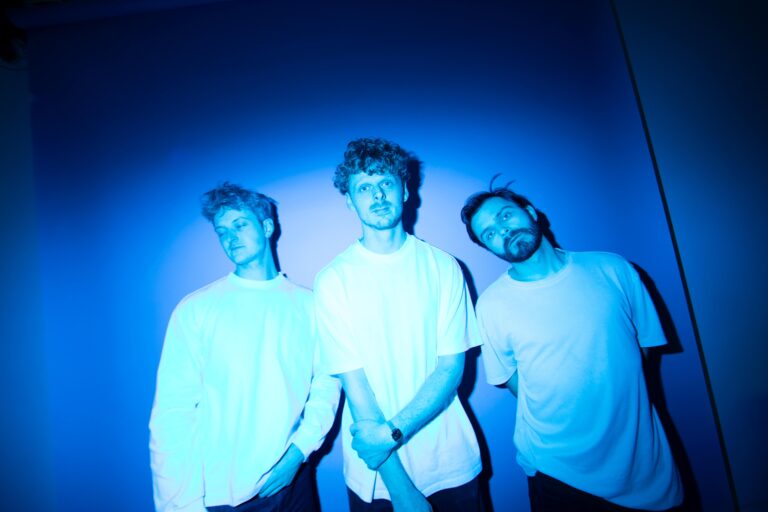 VECHTCLUB - Multibeat dec 2025 vier sterren (2) lagere kwaliteit